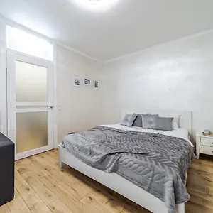 Inshiapartments On Knyazya Romana , Львов Украина